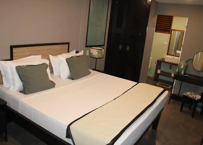 La Plage Hotel